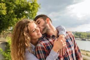Obraduj svoju bolju polovinu za Svetog Valentina poklon vaučerom sa gifto.bg.